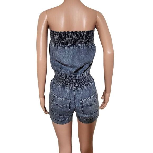 Women's sleeveless chambray smocked denim romper M - Picture 9 of 12